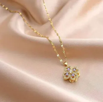 Darling 4 Leaf 360°Spinning Necklace 